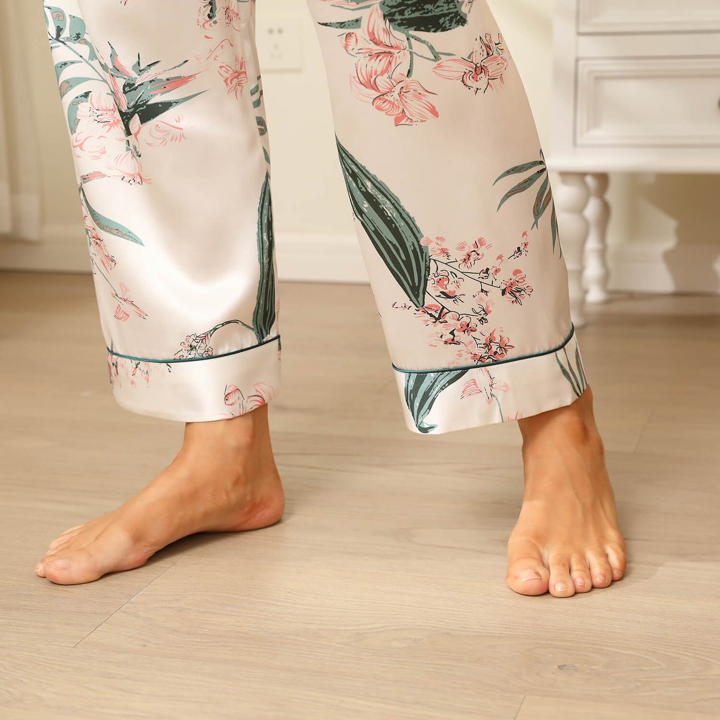 Best Silk Pajama Set For Women Long Flower print mulberry silk pyjamas